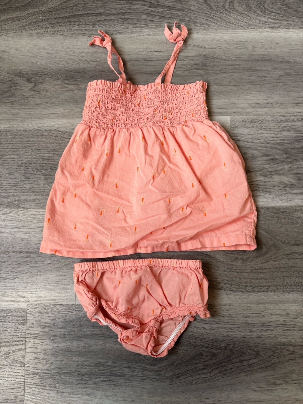 Nordstrom Baby Coral Two-Piece Set – 9 Months